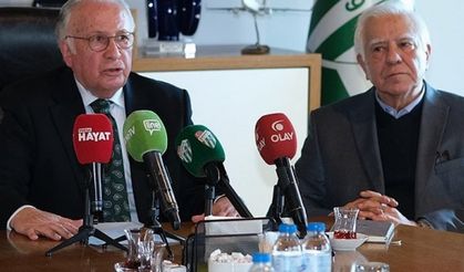 Bursaspor'da Sinan Bür mazbatasını aldı