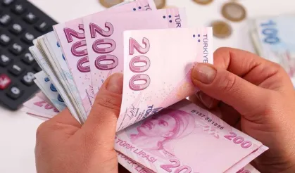 Emekli yine sokağa çıkıyor