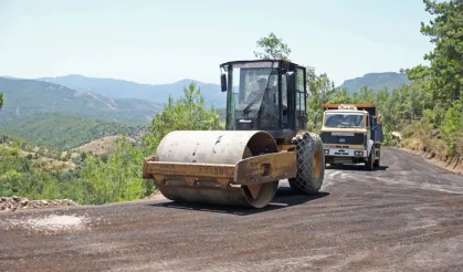 Alanya Şıhlar Mahalle yolu asfalta kavuştu