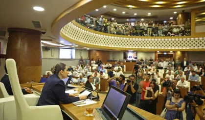 Antalya Büyükşehir Belediyesi Başkan Vekili Büşra Özdemir oldu
