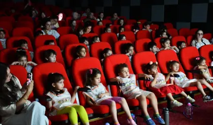 Bilecik’te çocuklara ücretsiz sinema şöleni