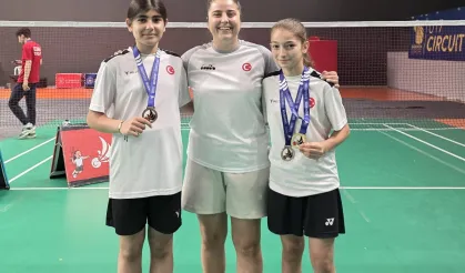 Bursa Büyükşehirli badmintonculardan 3 madalya
