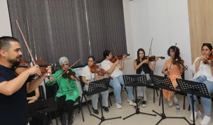 Konya'da Karataylı gençler yazı dolu dolu geçiriyor