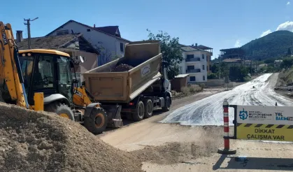 Sakarya'da Karamürsel Ereğli Mahallesi’nde yeni yol konforu