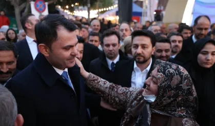 Bakan Kurum sokak iftarında