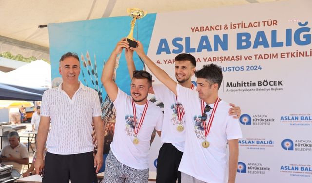 Antalya Büyükşehir, Aslan Balığı Yakalama ve Tadım Etkinliği düzenledi