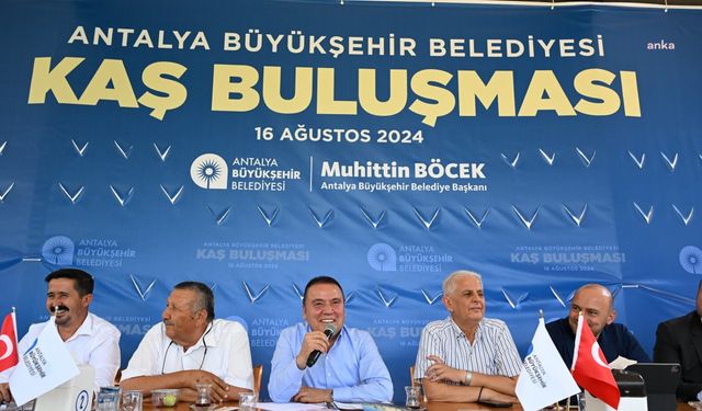 Antalya Büyükşehir Belediye Başkanı Böcek, Kaş'ta muhtarlarla buluştu