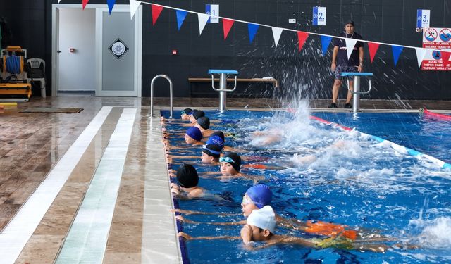 Aydın Büyükşehir Belediyesi Atatürk Spor Kompleksi’ne yoğun ilgi