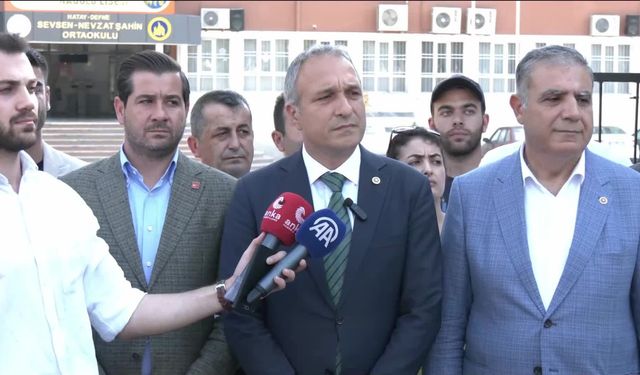 CHP, "Eğitim Buluşmaları" kapsamında Hatay'da... Özçağdaş, "210 okul yıkılmış ama 18 ayın sonunda yaptırılmış bir tek okul yok"