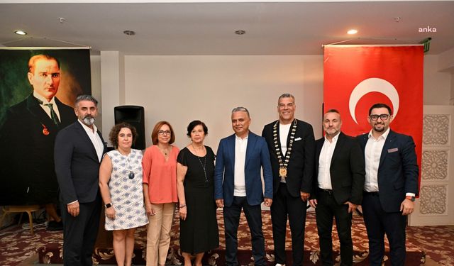 Muratpaşa Belediye Başkanı Uysal, Skal Antalya Kulübü toplantısına katıldı