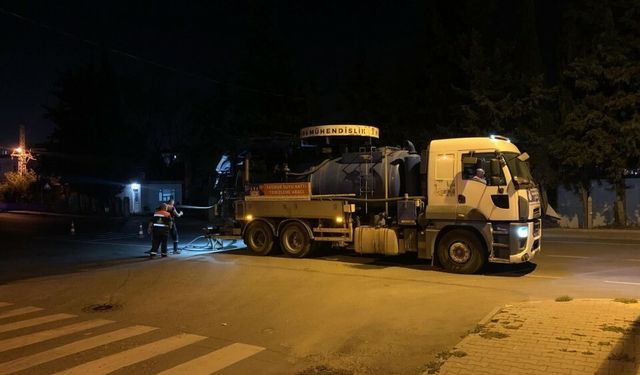 Silivri'de yağmur suyu hatlarında kapsamlı temizlik çalışması 