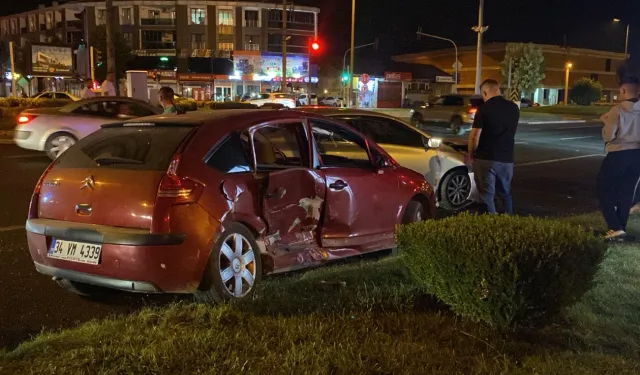 Düzce'de kırmızı ışık ihlali: 3 yaralı!