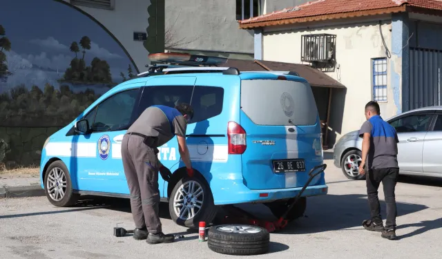 Eskişehir'de zabıta araçlarına bıçaklı saldırı!