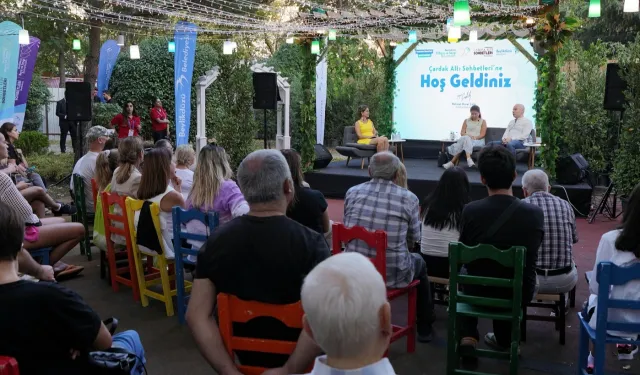 İstanbul Beylikdüzü'nde 'Çardak Altı Sohbetleri' başladı