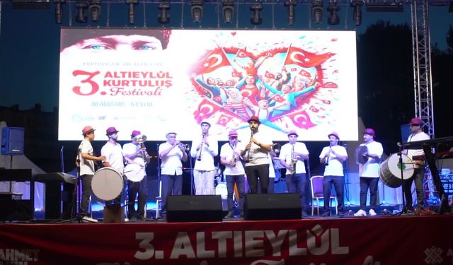 Balıkesir Büyükşehir Belediyesi, kentin kurtuluşunu festivalle kutluyor