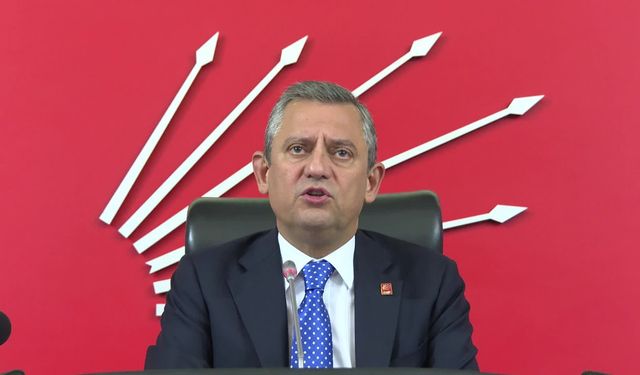 CHP, TBMM kapalı grup toplantısı Özgür Özel Başkanlığında başladı 