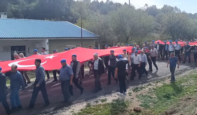 Komandolar Bilecikli şehit ailesini unutmadı