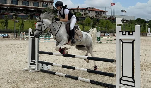 Gebze Belediyesi sporcularından şampiyonluk coşkusu