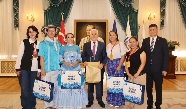 Altın Karagöz ekiplerinden Başkan Bozbey'e ziyaret