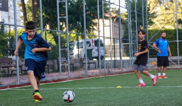 Antalya'da Futbol Akademisi’nde yeni sezon başladı