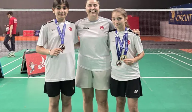 Bursa Büyükşehirli badmintonculardan 3 madalya