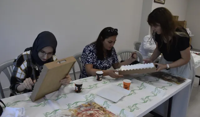 Bursa Karacabey'de 'ahşap boyama' ilgisi