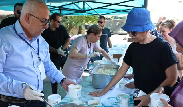 Bursa Nilüfer’de aşure bereketi