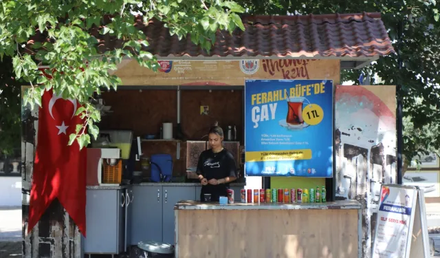 Enflasyona karşı sıcak bir bardak: Selçuk’ta çay 1 TL!