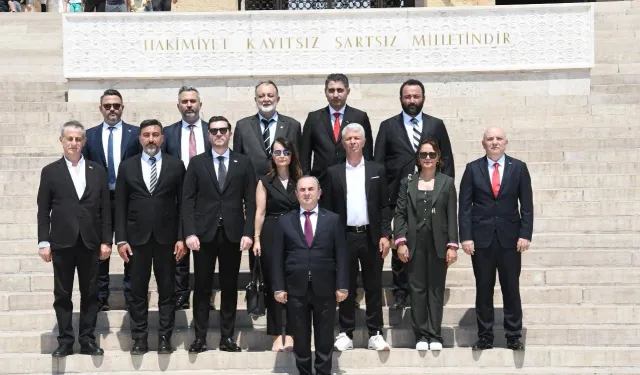 IBIA'dan Anıtkabir'e ziyaret