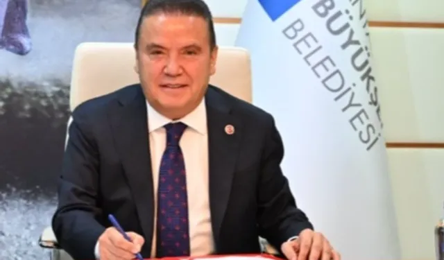 Muhittin Böcek görevden uzaklaştırıldı
