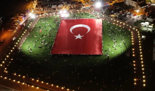 Mustafa Yalçın'dan '15 Temmuz' mesajı