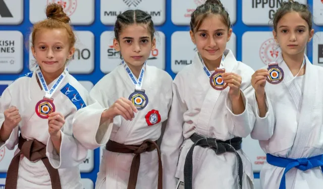 Sakarya Büyükşehir sporcuları başarılarına devam ediyor