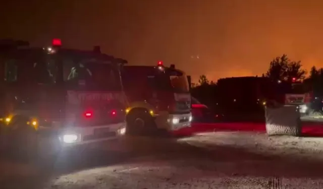 Tekirdağ Şarköy ve Çanakkale Ayvacık’ta yangınlara müdahale sürüyor