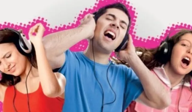 Üniversitelinin müzik karnesi belli oldu! Her 10 gençten 9'u her gün müzik dinliyor!