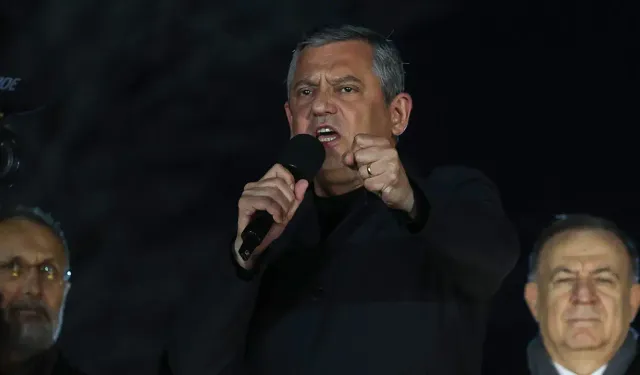 Özgür Özel'den ABD ve İsrail'in saldırılarına sert tepki: '160 tane kız çocuğu bombalarla öldürüldü, Batı sessiz!'