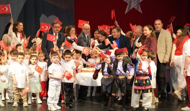 Eskişehir'de minikler 23 Nisan coşkusunu yaşadı