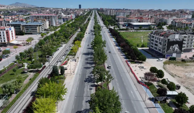 Konya'da yayalar ve bisikletliler için 2 yeni üst geçit