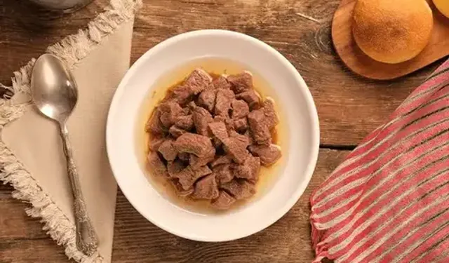 Bakanlık taklit ve tağşiş listesini güncelledi: Kavurmada tek tırnaklı eti, salçada gıda boyası...