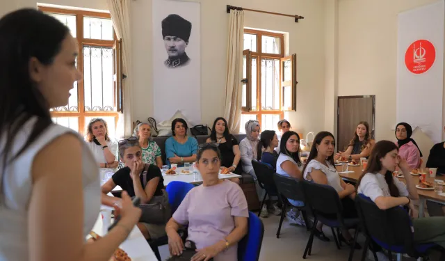 Ankara Keçiören'de ailelere etkili ebeveynlik eğitimi
