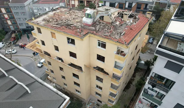 Binaların yıkımında yeni dönem! Yüksek yapılara özel kurallar getirildi