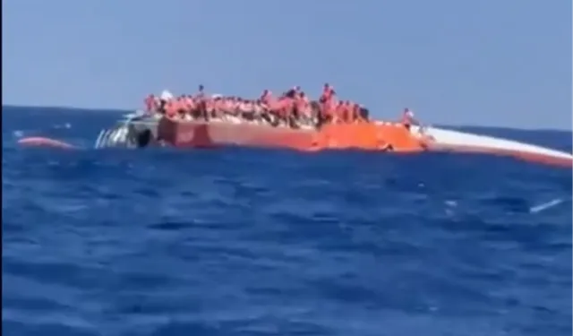 Girne açıklarında yolcu gemisi alabora oldu! Denizde can pazarı... 8 kişi hayatını kaybetti