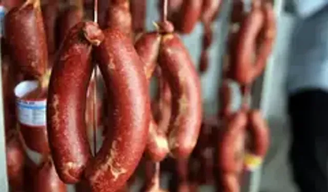 11 sucuk baharatında 'yasaklı boya' çıktı