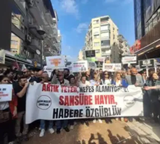 Gazeteciler sokakta!