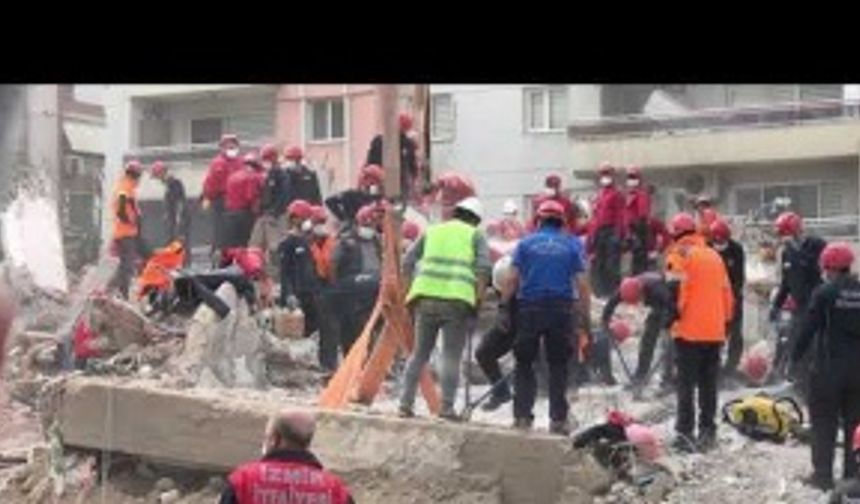 Rıza bey apartman enkaz kurtarma çalışmaları İzmir depremi