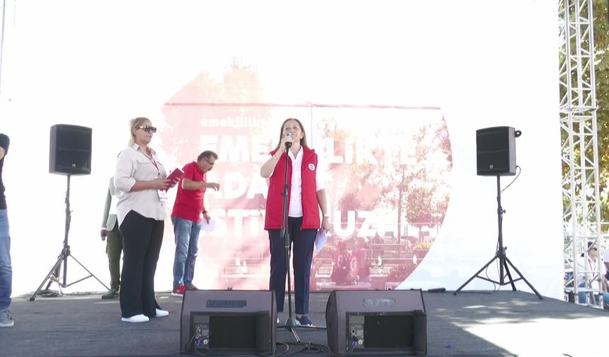 ARZU ÇERKEZOĞLU: “EKİMMİŞ, KASIMMIŞ, ARALIKMIŞ, 2024’MÜŞ GEÇİN BUNLARI, EMEKLİLERİN BİR GÜN, BİR SAAT BİLE BEKLEYECEK TAHAMMÜLÜ KALMADI”