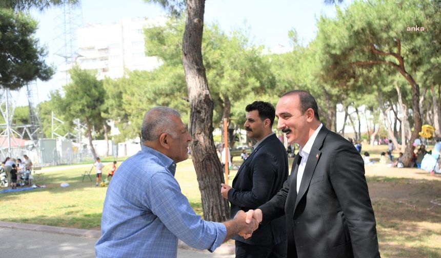 Konyaaltı Belediye Başkanı Kotan, Hayatpark'ta vatandaşlarla buluştu