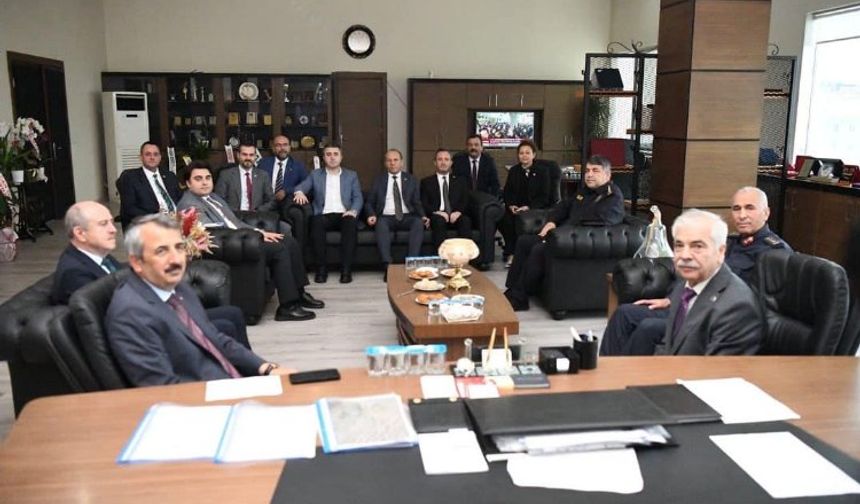 Vali Sezer'den Başkan Mehmet Özcan’a hayırlı olsun ziyareti