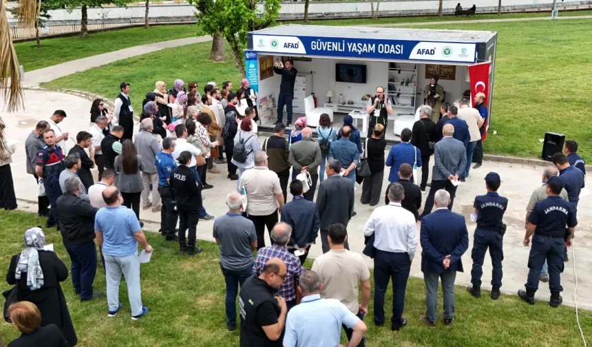 Kocaeli Büyükşehir'den Kandıra'da afet eğitim farkındalığı