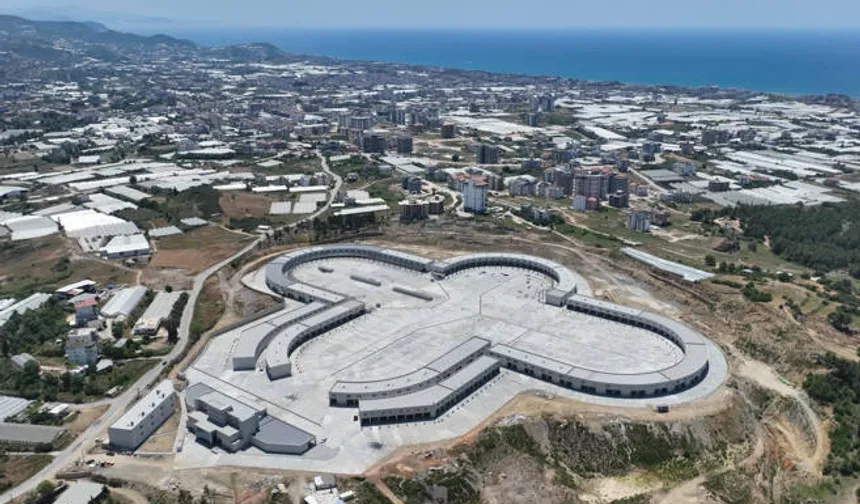 Alanya Toptancı Hali’nde sona yaklaşıldı