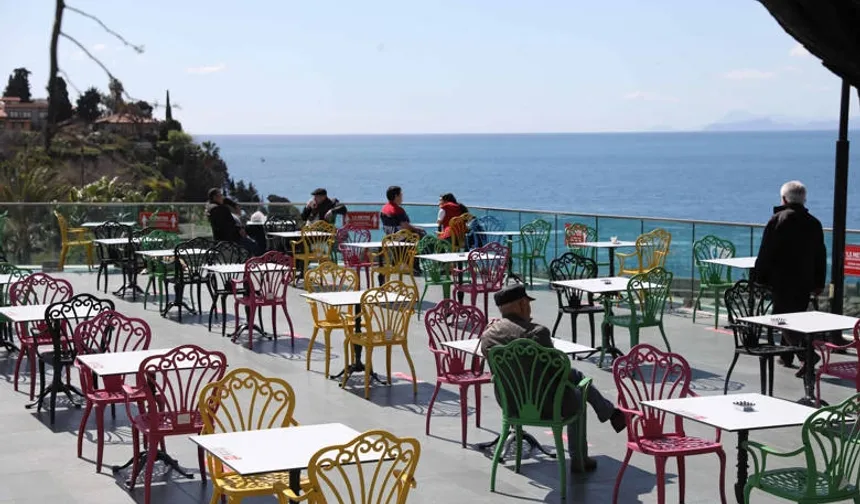 Antalya Büyükşehir sosyal tesisleri bayramda hizmette